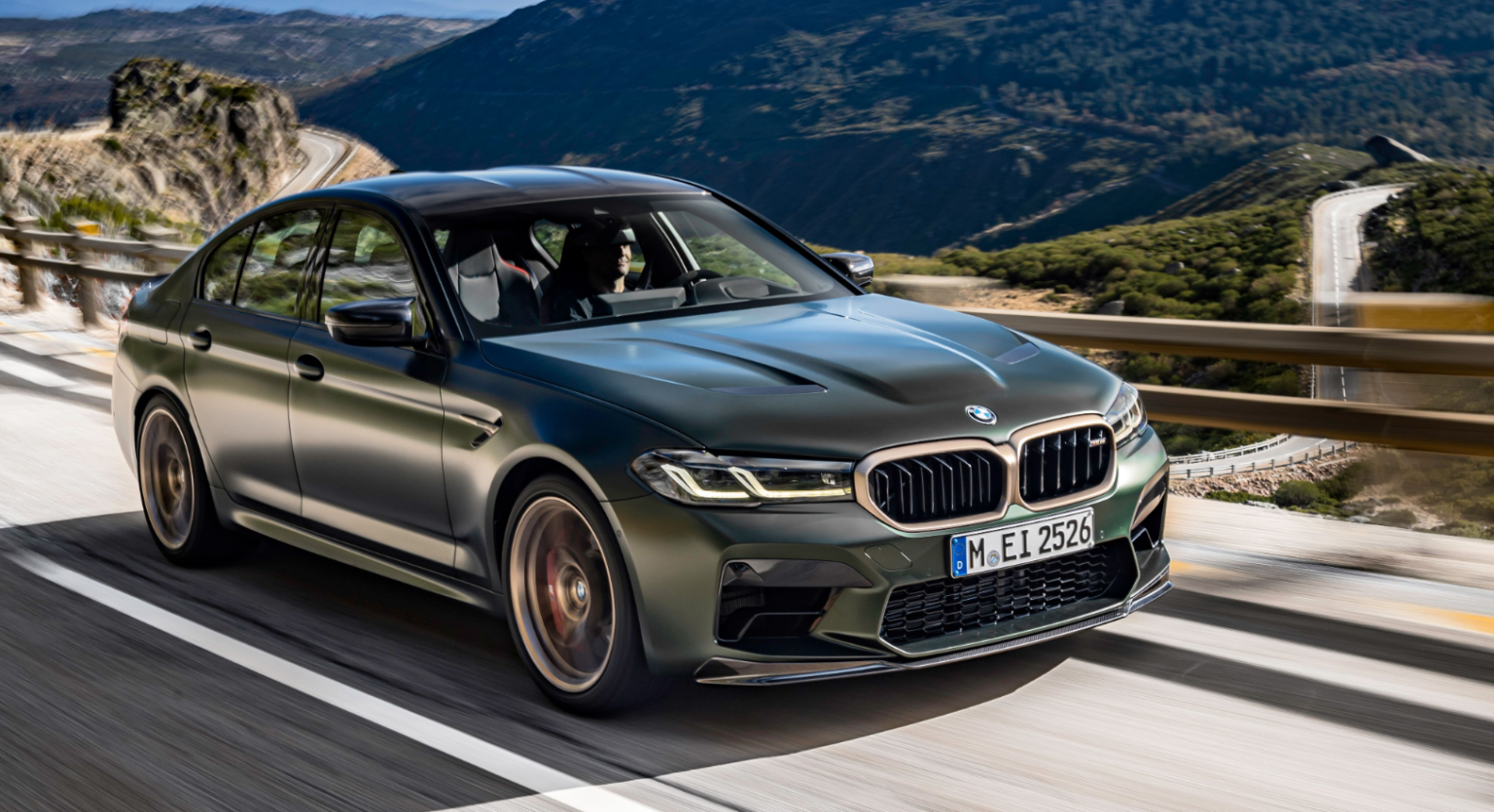 2025 BMW M5